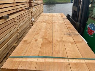 Ca. 24x Douglas Balken Fijnbezaagd, 75x175mm, lengte 600cm